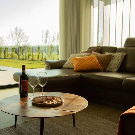 Steedje Holiday home