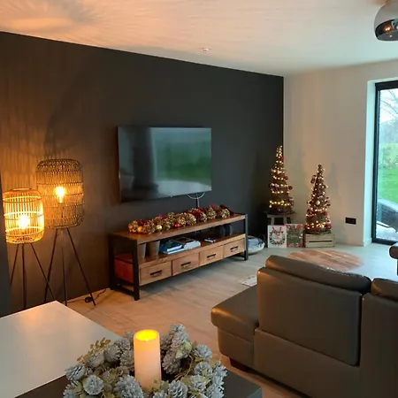 Steedje Holiday home *